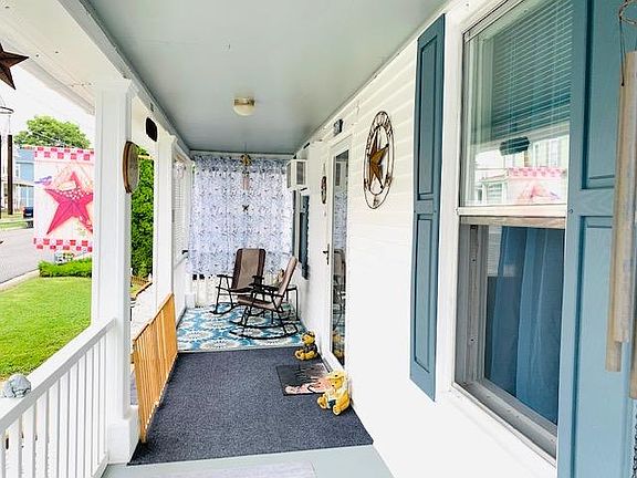 4th image of 504 Brussels Ave