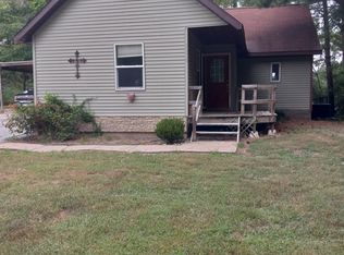 1316 Dr Springs Rd, De Soto, IL 62924