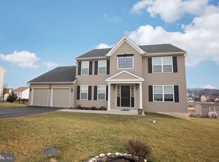 172 Nantucket Dr, Reading, PA 19605