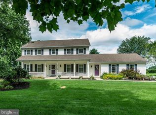 2982 Spooky Nook Rd, Manheim, PA 17545