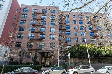 Sold by BREU CHURCHILL