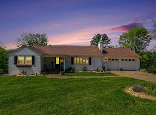 672 Hillcrest Dr, Maysville, KY 41056