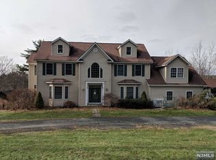 171 Gould Rd, Newfoundland, NJ 07435