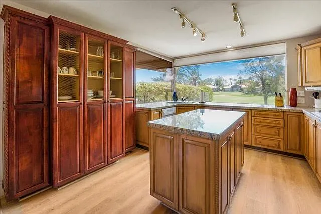23 Pine Valley Dr — Photo 24
