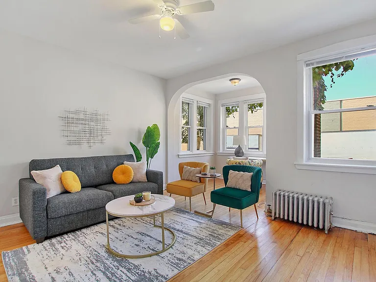 1414-24 W. Devon Ave./6407-09 N. Newgard — Photo 2