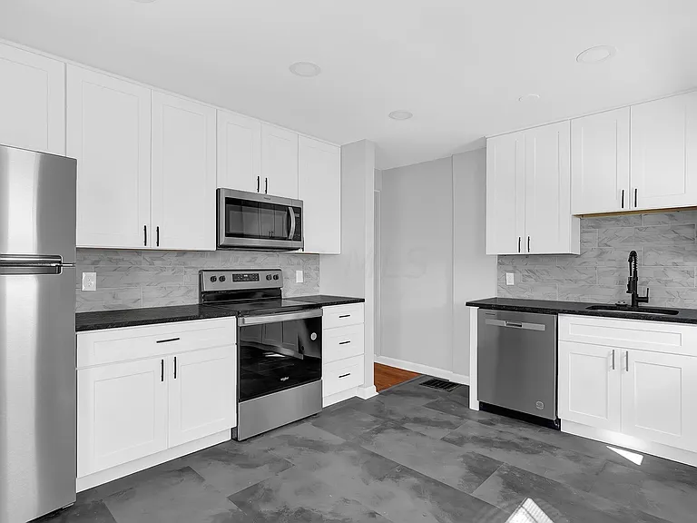 1466 Elmwood Ave — Photo 8