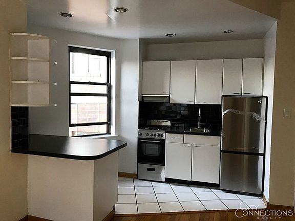 2nd image of 65 Downing St APT 4A