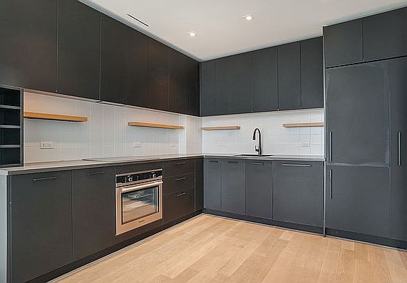 4th image of 329 Broadway #12/1