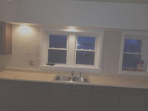 2nd image of 3 E 138th St