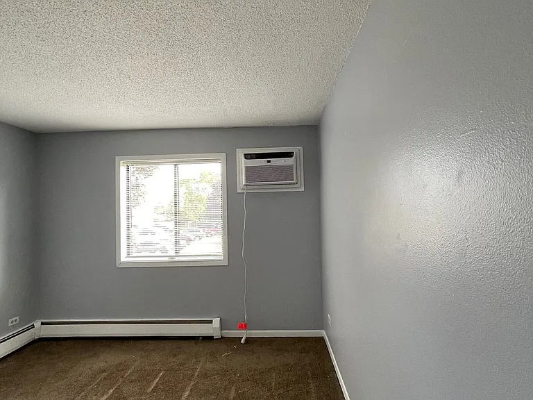 2200 Lewis Ave #203 — Photo 6
