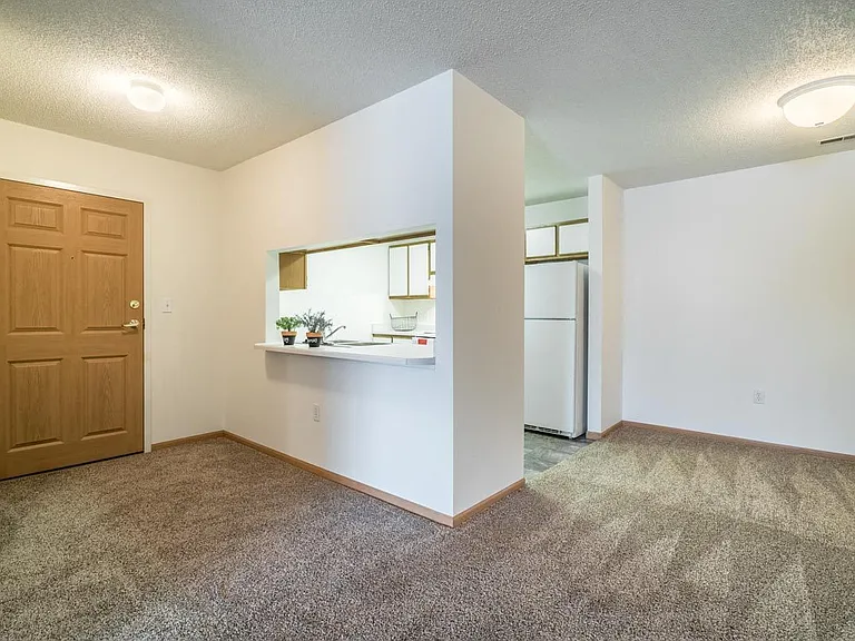 Northbrook Apartments — Photo 242