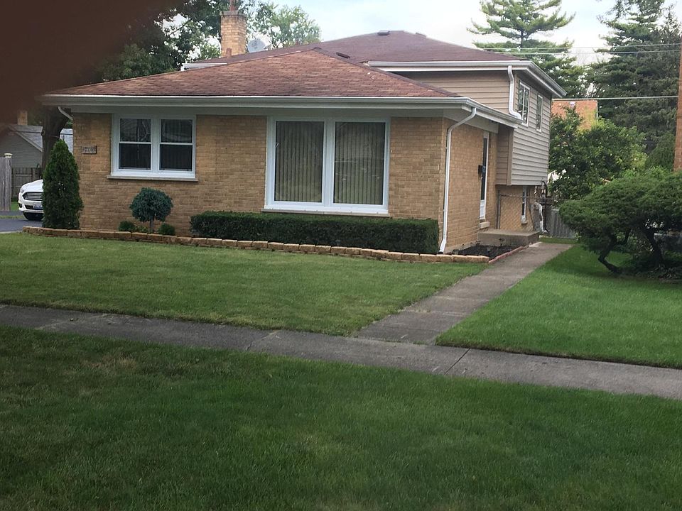 1st image of 105 N Bierman Ave