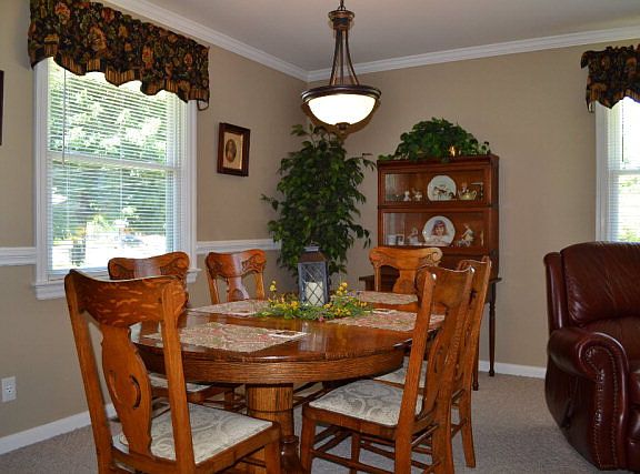 4th image of 223 Northmont Blvd