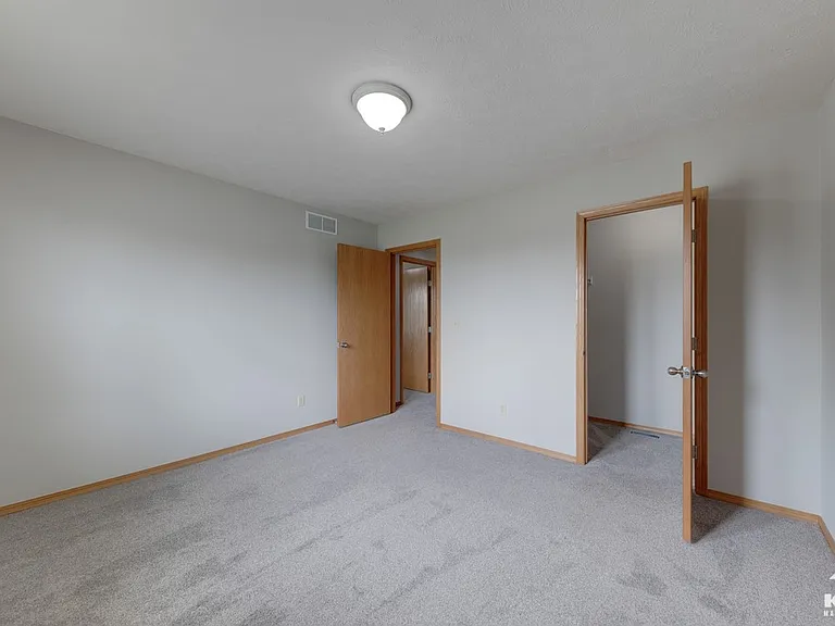 511 N Bristol Ct #A — Photo 23