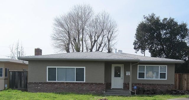 1st image of 1741 Lois Way