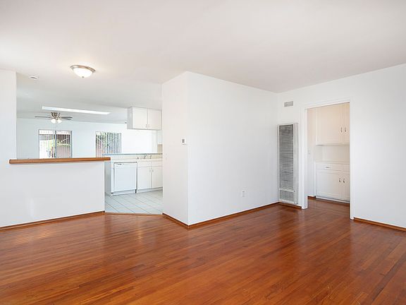 3rd image of 4048-50 Morrell St #4050