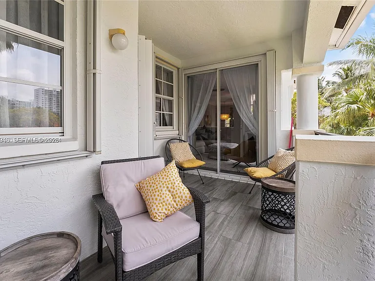 3155 NE 184th St #8302 — Photo 20