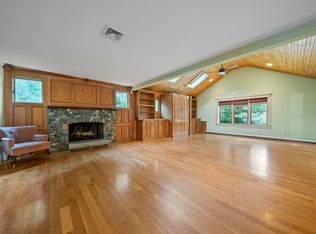 83 Fort Hill St, Hingham, MA 02043