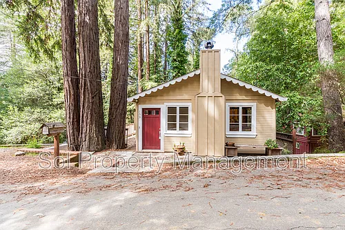 153 Pine Ave Photo 1