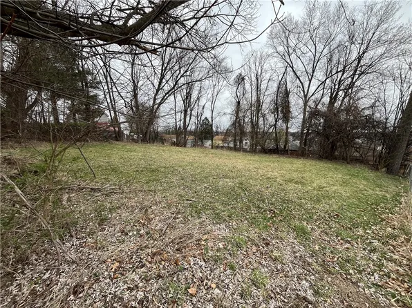 239 Grant St, Irwin, PA 15642