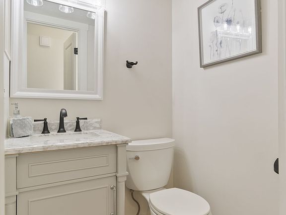 3rd image of 108 Meredith Pl #B