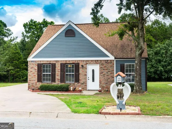 2608 Lenox Dr, Gainesville, GA 30507