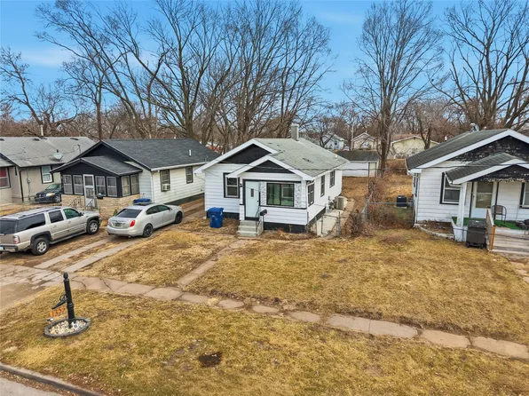 1353 E 15th St, Des Moines, IA 50316