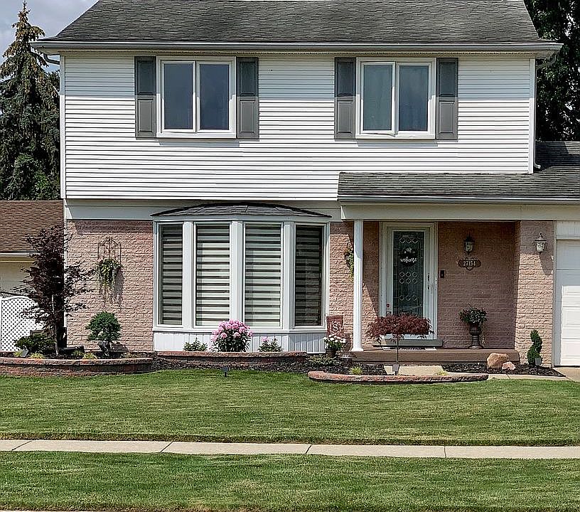 1st image of 27154 Mayfair Ave