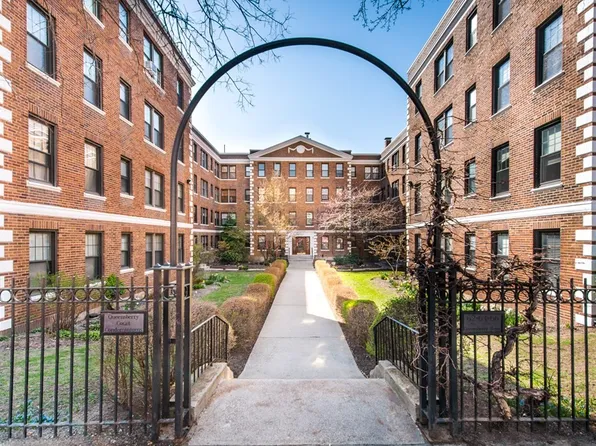 66 Queensberry St APT 321, Boston, MA 02215