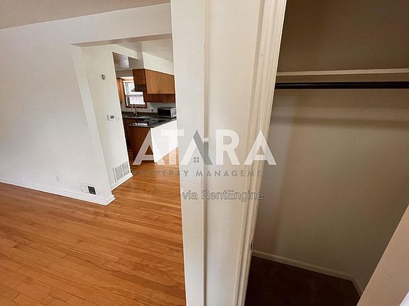 5th image of 1335 E Thornton Ave