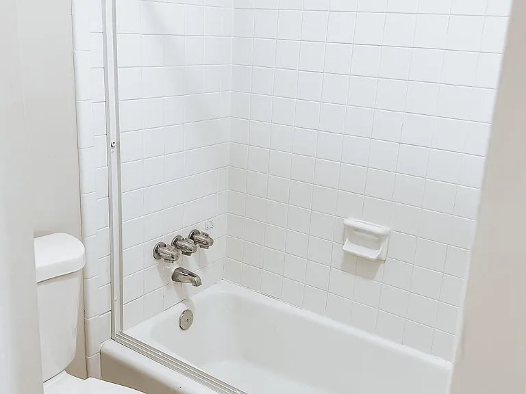 1744 N Hamilton St #B — Photo 10