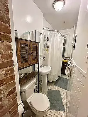 Rented by LJ Sloane Management | media 22