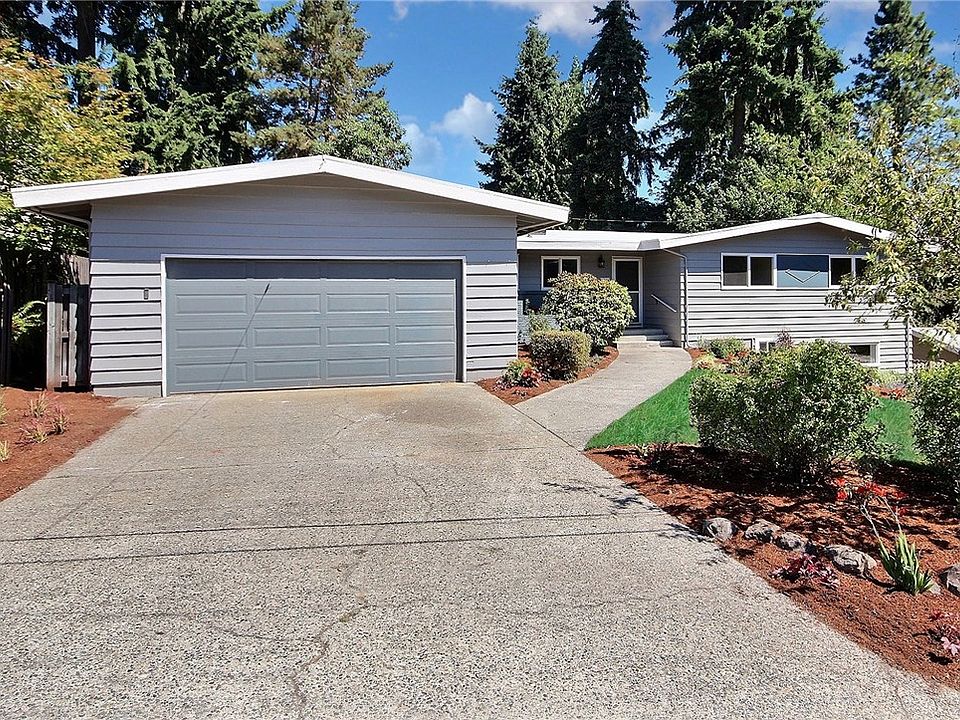 2nd image of 16636 SE 15th St