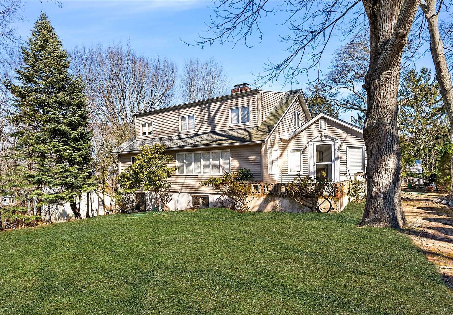 180 Oak Drive, Calverton, NY 11933 Zillow