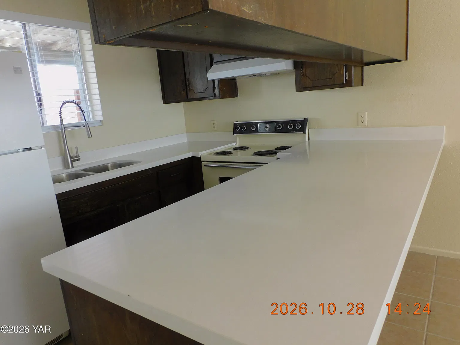 2 bed, 1.0 bath, $895 — Photo 3