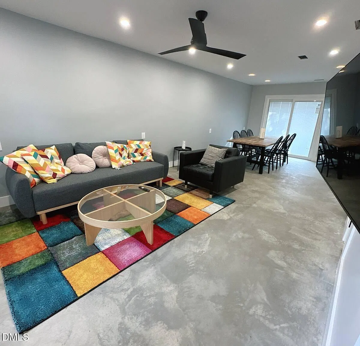 2 bed, 2.5 bath, 1000 sqft, $2,500 — Photo 1