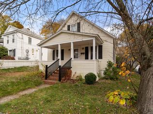 15 Maynard St, Putnam, CT 06260