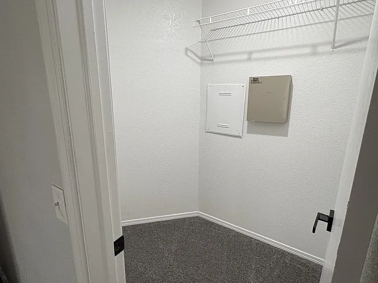 1617 Ginger Ave — Photo 5