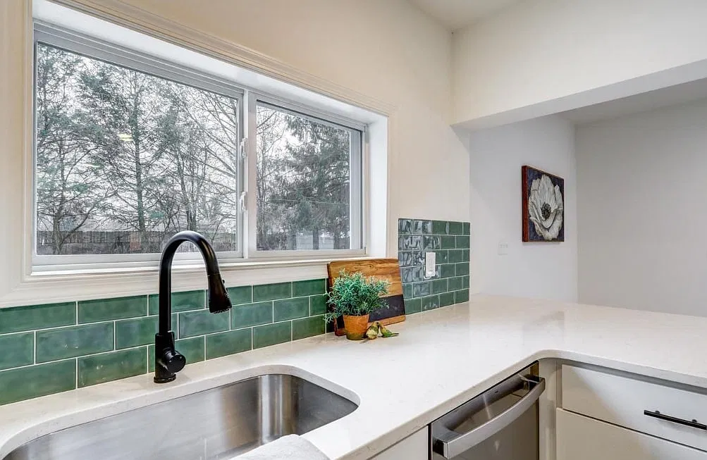 150 West Governor Road - 1 — Photo 4