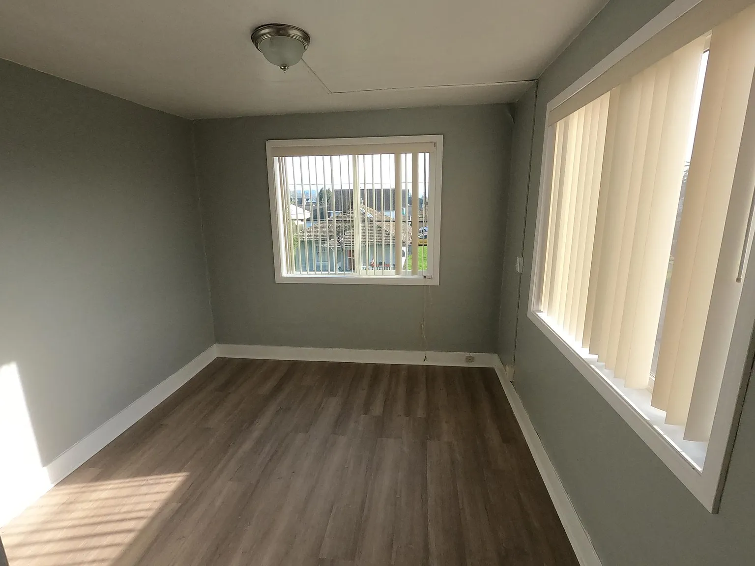 1 bed, $1,000 — Photo 3