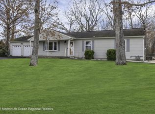 755 Dorathys Ln, Jackson, NJ 08527