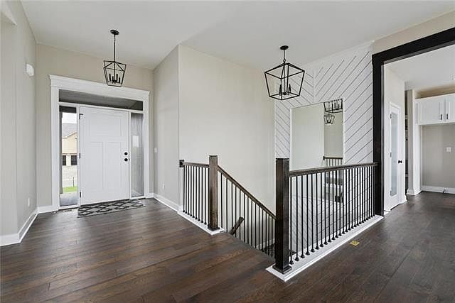 1st image of 2308 NE Colonnade Dr