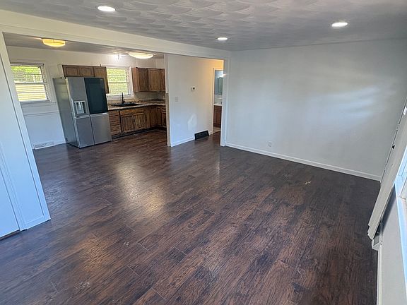 4th image of 4325 Kentuck Rd
