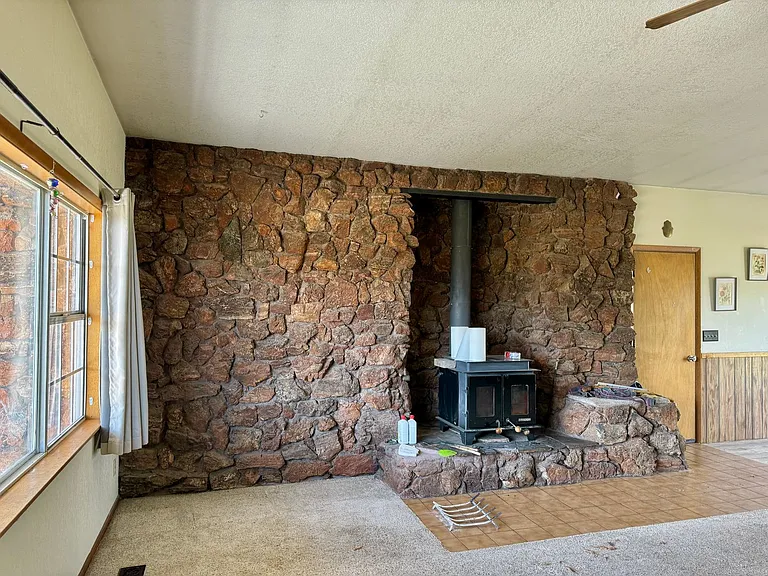 201 Hidden Valley Rd — Photo 3