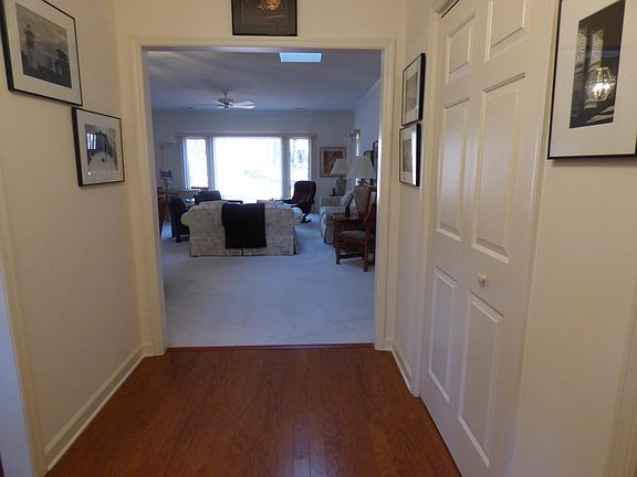 5th image of 743 Burlwood Dr