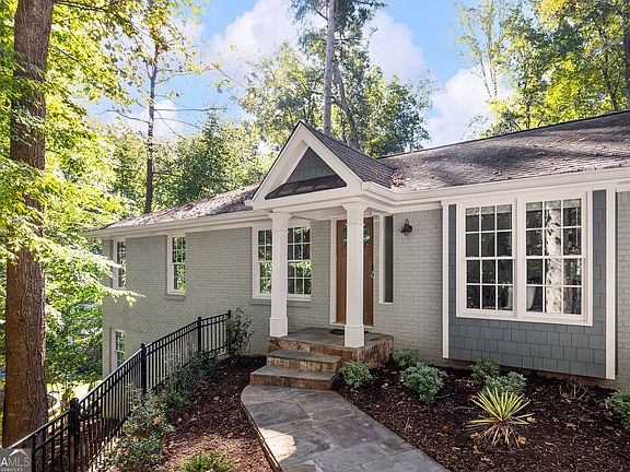2nd image of 415 Forest Hills Dr