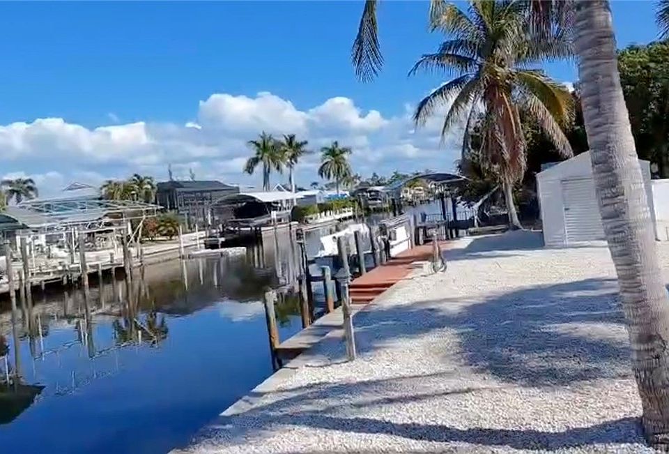 1st image of 3348 6th Ave