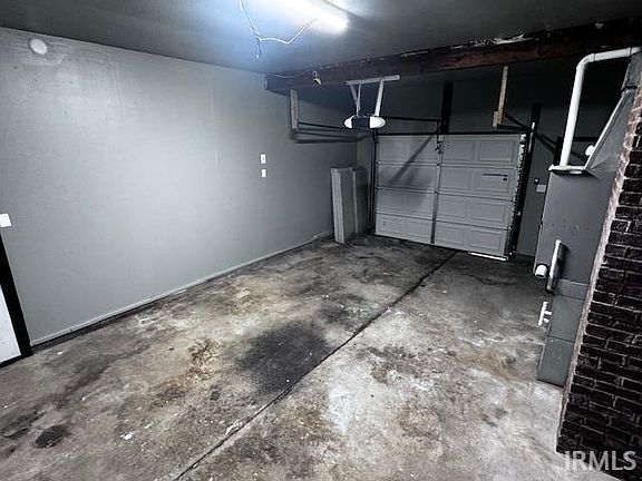 3rd image of 8036 E 800th Dr S