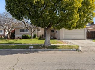 4834 N 4th St, Fresno, CA 93726