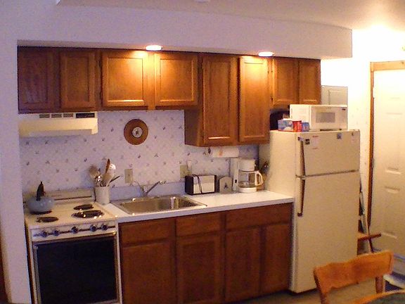 4th image of 9 Simpson Ave #Ga